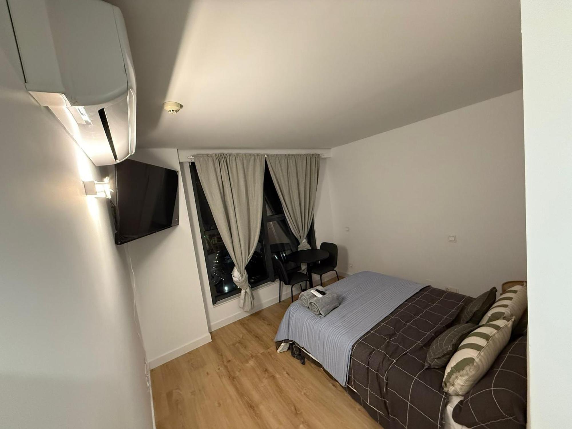 To Room Madrid Castellana Exterior foto